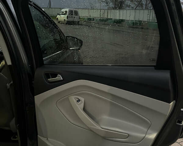 Сірий Форд Ескейп, об'ємом двигуна 1.6 л та пробігом 206 тис. км за 10300 $, фото 15 на Automoto.ua