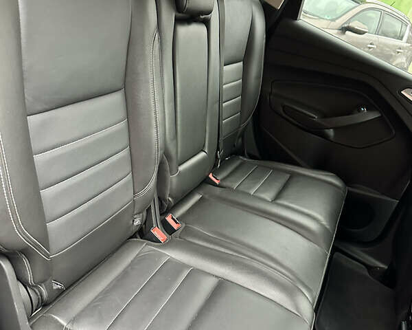 Серый Форд Эскейп, объемом двигателя 2 л и пробегом 167 тыс. км за 10800 $, фото 36 на Automoto.ua