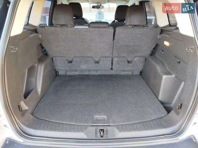 Серый Форд Эскейп, объемом двигателя 2.5 л и пробегом 150 тыс. км за 11500 $, фото 24 на Automoto.ua