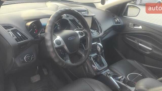 Сірий Форд Ескейп, об'ємом двигуна 2 л та пробігом 300 тис. км за 10300 $, фото 7 на Automoto.ua