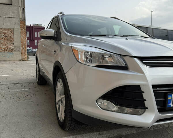 Сірий Форд Ескейп, об'ємом двигуна 2 л та пробігом 124 тис. км за 11400 $, фото 23 на Automoto.ua