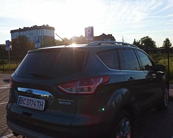 Сірий Форд Ескейп, об'ємом двигуна 1.6 л та пробігом 172 тис. км за 12500 $, фото 4 на Automoto.ua