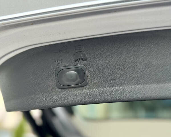 Серый Форд Эскейп, объемом двигателя 2 л и пробегом 149 тыс. км за 10699 $, фото 81 на Automoto.ua