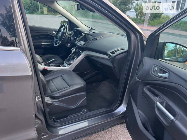 Сірий Форд Ескейп, об'ємом двигуна 2 л та пробігом 240 тис. км за 10200 $, фото 9 на Automoto.ua