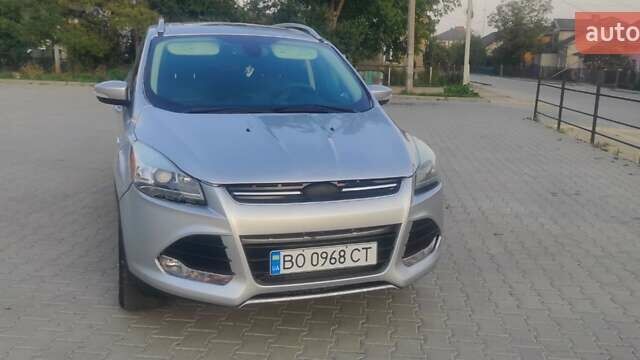 Сірий Форд Ескейп, об'ємом двигуна 2 л та пробігом 300 тис. км за 10300 $, фото 1 на Automoto.ua