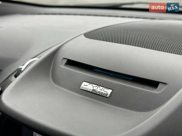 Серый Форд Эскейп, объемом двигателя 2 л и пробегом 167 тыс. км за 10800 $, фото 33 на Automoto.ua