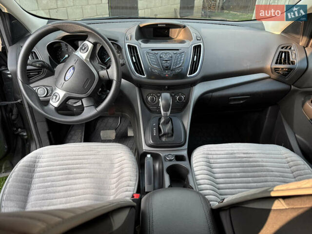 Форд Эскейп 2014 в Березно на Automoto.ua Серый Форд Эскейп, объемом двигателя 2.5 л и пробегом 130 тыс. км за 9900 $, фото 3 на Automoto.ua