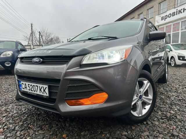 Серый Форд Эскейп, объемом двигателя 2.5 л и пробегом 184 тыс. км за 10950 $, фото 1 на Automoto.ua