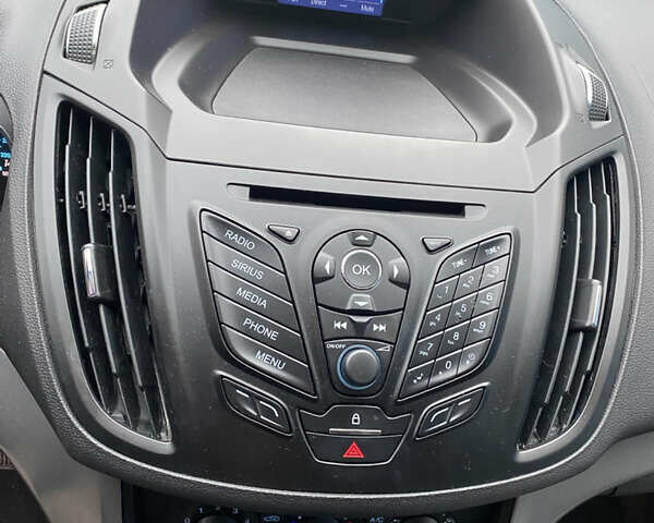 Серый Форд Эскейп, объемом двигателя 1.6 л и пробегом 125 тыс. км за 9999 $, фото 14 на Automoto.ua