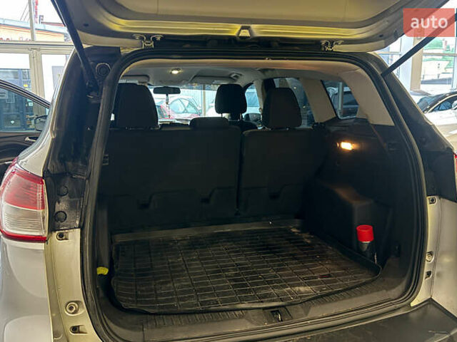 Сірий Форд Ескейп, об'ємом двигуна 1.6 л та пробігом 230 тис. км за 11700 $, фото 21 на Automoto.ua