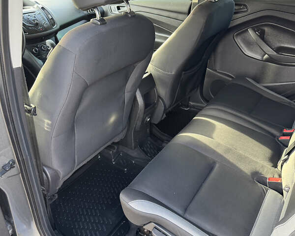 Сірий Форд Ескейп, об'ємом двигуна 2.49 л та пробігом 239 тис. км за 8999 $, фото 16 на Automoto.ua