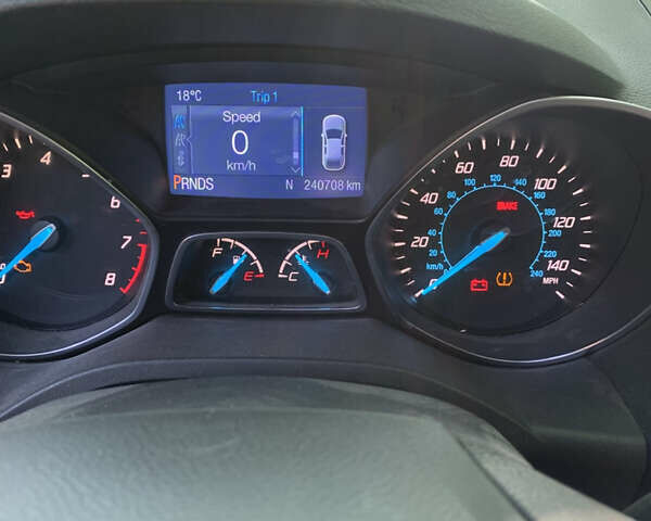 Серый Форд Эскейп, объемом двигателя 2.49 л и пробегом 240 тыс. км за 10200 $, фото 4 на Automoto.ua