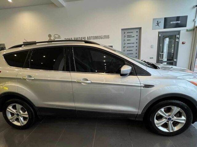 Серый Форд Эскейп, объемом двигателя 1.6 л и пробегом 230 тыс. км за 11700 $, фото 7 на Automoto.ua