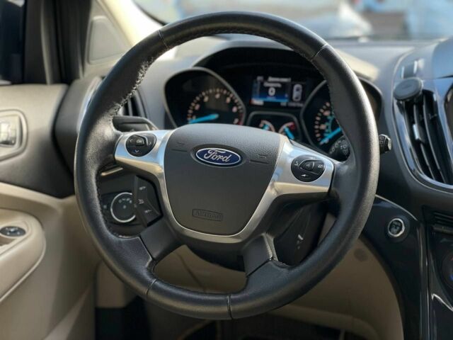 Серый Форд Эскейп, объемом двигателя 2 л и пробегом 134 тыс. км за 15500 $, фото 16 на Automoto.ua