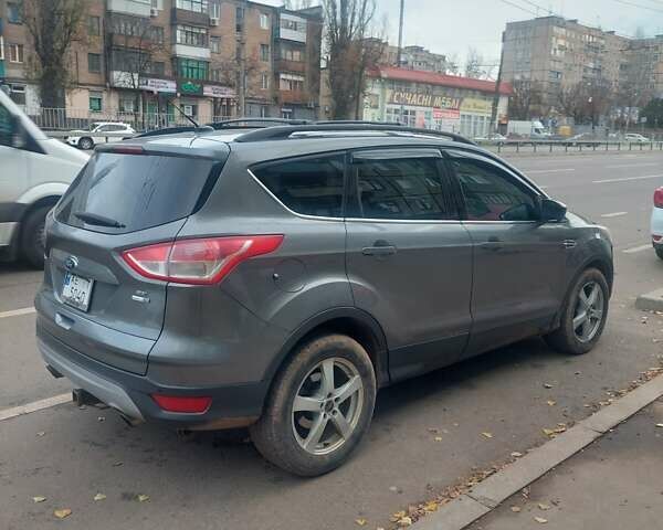Серый Форд Эскейп, объемом двигателя 1.6 л и пробегом 181 тыс. км за 9500 $, фото 5 на Automoto.ua