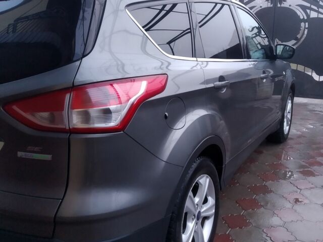 Серый Форд Эскейп, объемом двигателя 1.6 л и пробегом 225 тыс. км за 9200 $, фото 2 на Automoto.ua