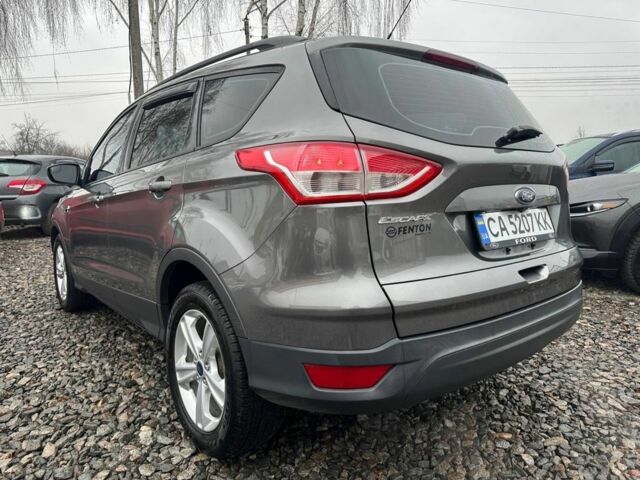 Серый Форд Эскейп, объемом двигателя 2.5 л и пробегом 184 тыс. км за 10950 $, фото 3 на Automoto.ua