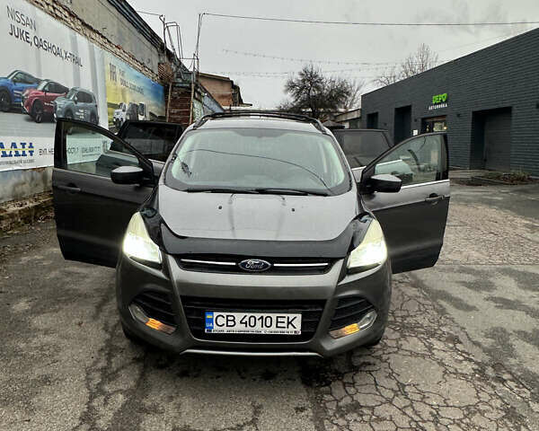 Серый Форд Эскейп, объемом двигателя 1.6 л и пробегом 252 тыс. км за 10500 $, фото 4 на Automoto.ua