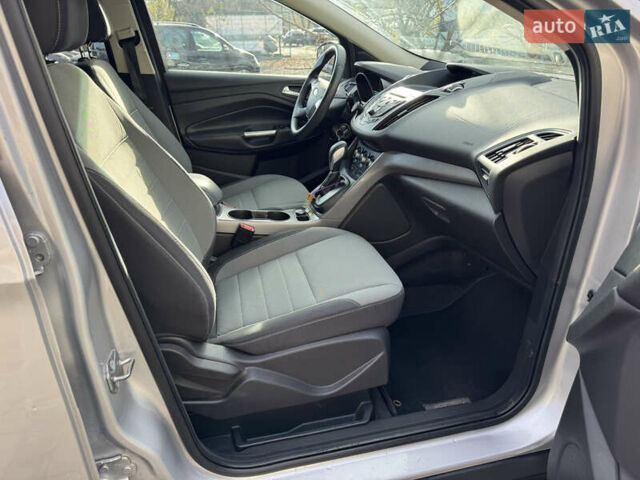 Серый Форд Эскейп, объемом двигателя 1.6 л и пробегом 124 тыс. км за 8900 $, фото 11 на Automoto.ua
