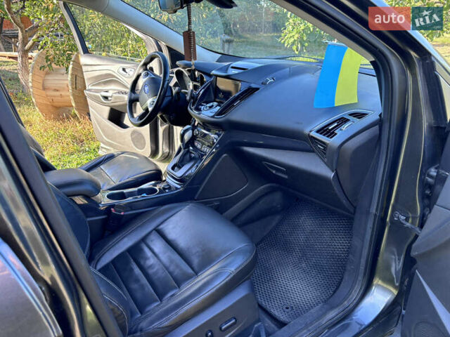 Серый Форд Эскейп, объемом двигателя 1.6 л и пробегом 208 тыс. км за 10950 $, фото 12 на Automoto.ua