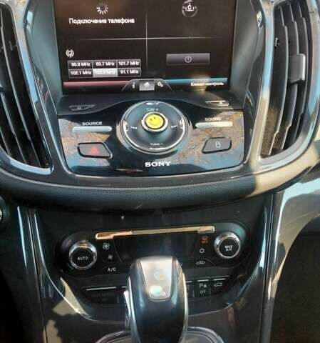 Серый Форд Эскейп, объемом двигателя 2 л и пробегом 232 тыс. км за 11500 $, фото 2 на Automoto.ua