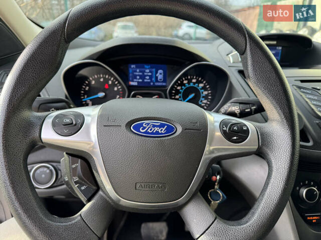 Серый Форд Эскейп, объемом двигателя 1.6 л и пробегом 124 тыс. км за 8900 $, фото 23 на Automoto.ua