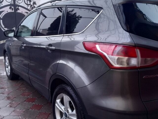 Сірий Форд Ескейп, об'ємом двигуна 1.6 л та пробігом 205 тис. км за 10555 $, фото 3 на Automoto.ua