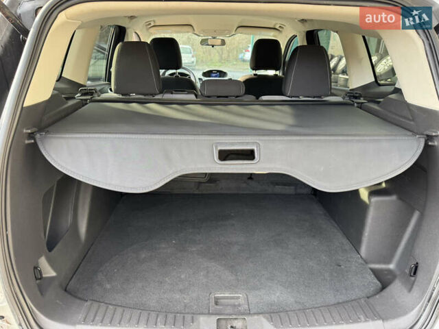 Серый Форд Эскейп, объемом двигателя 1.6 л и пробегом 124 тыс. км за 8900 $, фото 25 на Automoto.ua