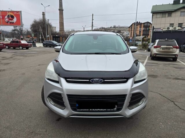 Сірий Форд Ескейп, об'ємом двигуна 1.6 л та пробігом 230 тис. км за 9300 $, фото 2 на Automoto.ua
