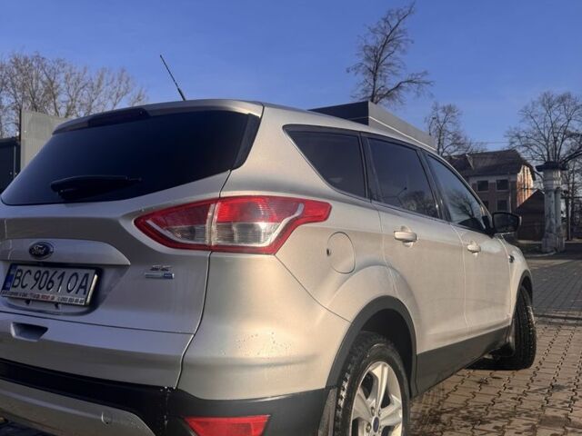Серый Форд Эскейп, объемом двигателя 1.6 л и пробегом 200 тыс. км за 9900 $, фото 4 на Automoto.ua