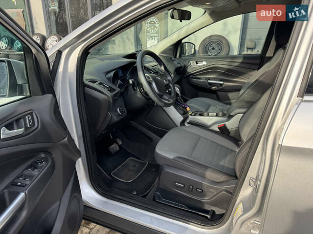 Серый Форд Эскейп, объемом двигателя 1.6 л и пробегом 124 тыс. км за 8900 $, фото 14 на Automoto.ua