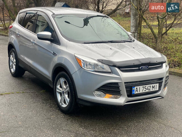 Серый Форд Эскейп, объемом двигателя 1.6 л и пробегом 125 тыс. км за 9999 $, фото 5 на Automoto.ua