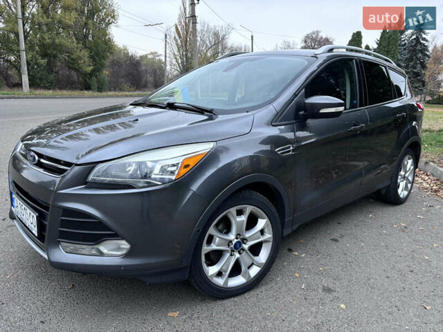 Серый Форд Эскейп, объемом двигателя 1.6 л и пробегом 208 тыс. км за 10950 $, фото 1 на Automoto.ua