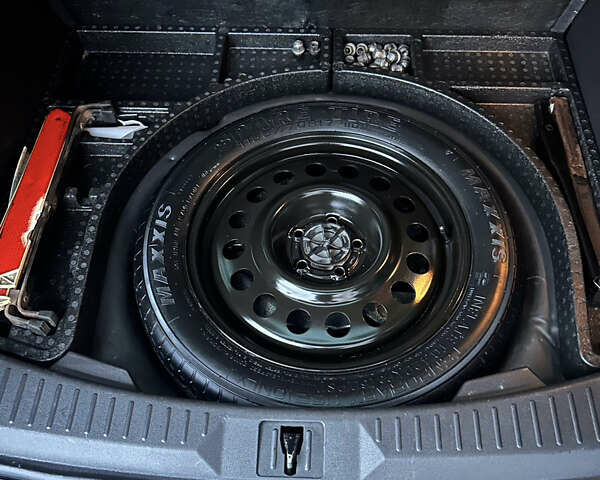 Серый Форд Эскейп, объемом двигателя 2.49 л и пробегом 208 тыс. км за 8499 $, фото 16 на Automoto.ua