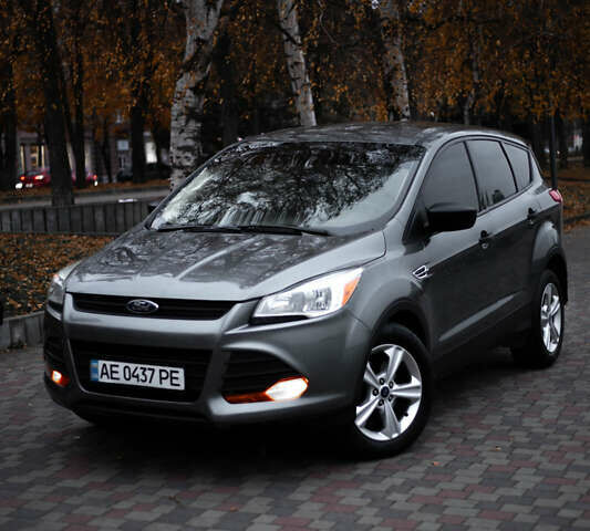 Серый Форд Эскейп, объемом двигателя 2.49 л и пробегом 208 тыс. км за 8499 $, фото 3 на Automoto.ua