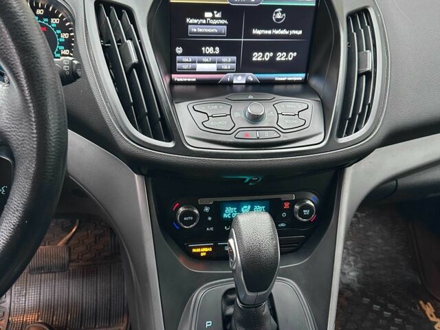 Серый Форд Эскейп, объемом двигателя 1.6 л и пробегом 252 тыс. км за 10500 $, фото 15 на Automoto.ua