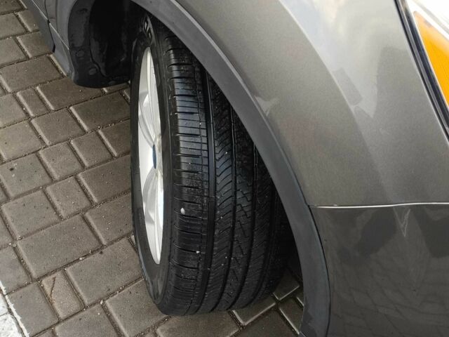 Сірий Форд Ескейп, об'ємом двигуна 2.5 л та пробігом 206 тис. км за 12900 $, фото 8 на Automoto.ua