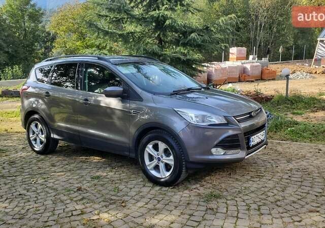 Серый Форд Эскейп, объемом двигателя 1.6 л и пробегом 235 тыс. км за 12300 $, фото 6 на Automoto.ua