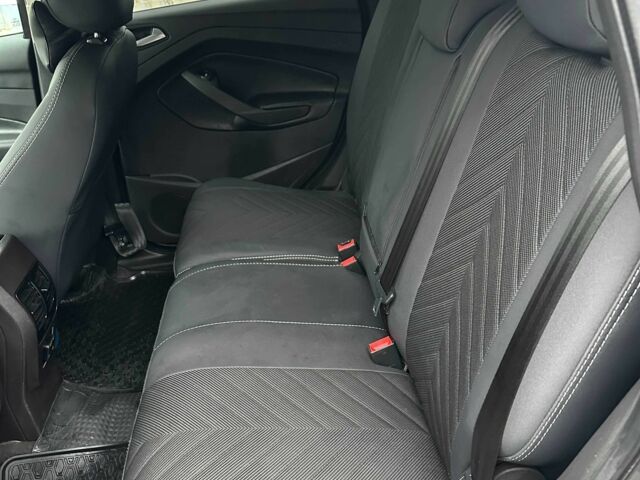 Серый Форд Эскейп, объемом двигателя 1.6 л и пробегом 252 тыс. км за 10500 $, фото 10 на Automoto.ua