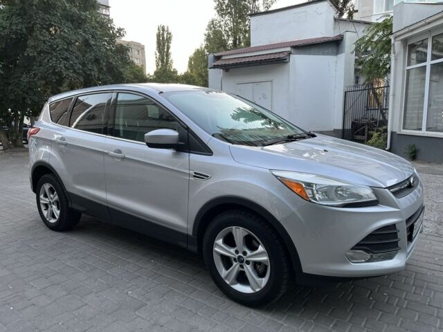 Серый Форд Эскейп, объемом двигателя 1.6 л и пробегом 202 тыс. км за 8880 $, фото 1 на Automoto.ua