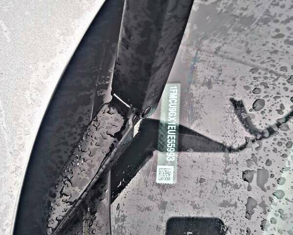 Сірий Форд Ескейп, об'ємом двигуна 1.6 л та пробігом 221 тис. км за 12000 $, фото 4 на Automoto.ua