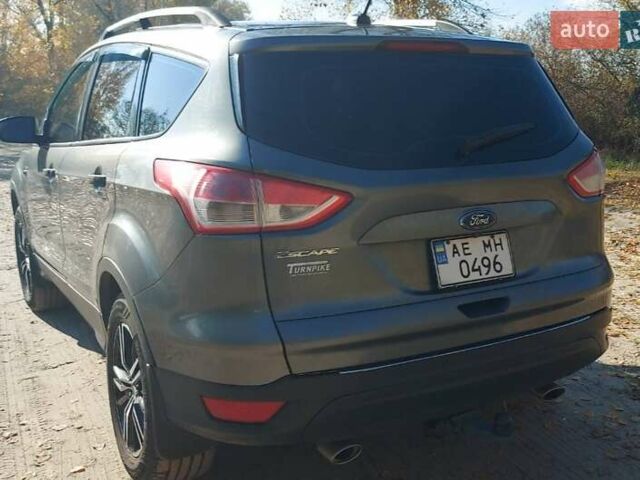 Серый Форд Эскейп, объемом двигателя 2.5 л и пробегом 250 тыс. км за 10900 $, фото 8 на Automoto.ua