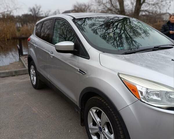 Серый Форд Эскейп, объемом двигателя 1.6 л и пробегом 193 тыс. км за 12800 $, фото 3 на Automoto.ua