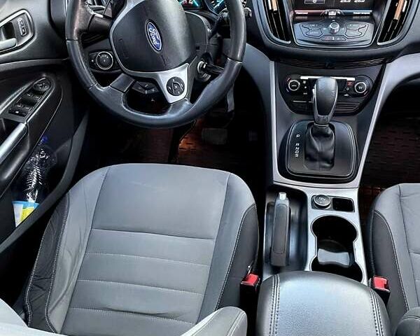 Серый Форд Эскейп, объемом двигателя 1.6 л и пробегом 181 тыс. км за 9500 $, фото 12 на Automoto.ua