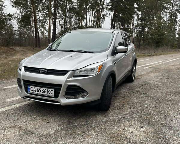 Серый Форд Эскейп, объемом двигателя 2.5 л и пробегом 155 тыс. км за 12300 $, фото 14 на Automoto.ua