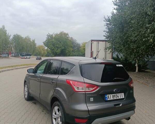 Серый Форд Эскейп, объемом двигателя 2 л и пробегом 169 тыс. км за 11000 $, фото 2 на Automoto.ua