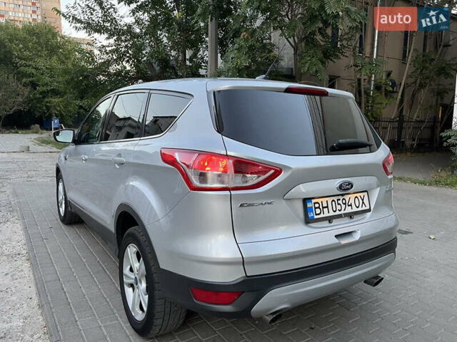 Сірий Форд Ескейп, об'ємом двигуна 1.6 л та пробігом 202 тис. км за 9800 $, фото 5 на Automoto.ua