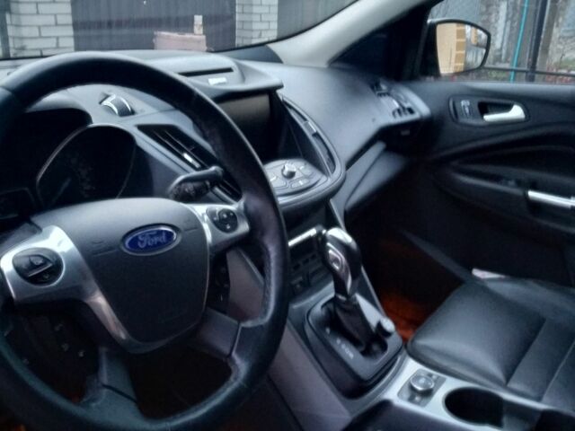 Серый Форд Эскейп, объемом двигателя 1.6 л и пробегом 225 тыс. км за 9200 $, фото 17 на Automoto.ua