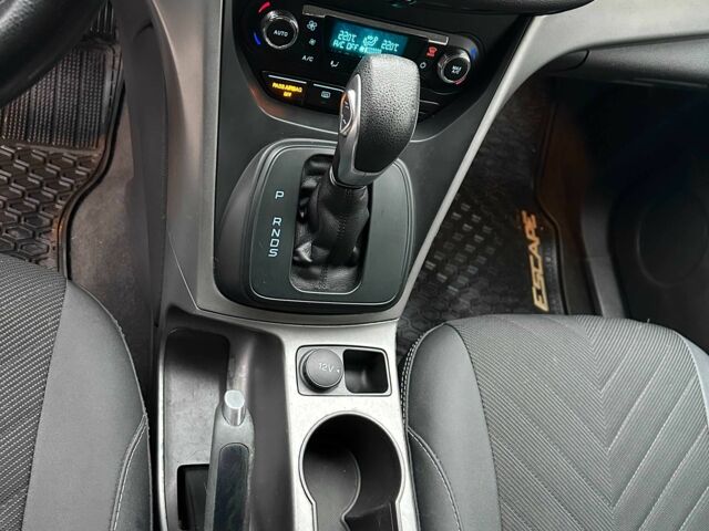 Серый Форд Эскейп, объемом двигателя 1.6 л и пробегом 252 тыс. км за 10500 $, фото 17 на Automoto.ua