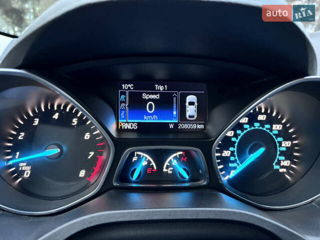 Серый Форд Эскейп, объемом двигателя 1.6 л и пробегом 208 тыс. км за 10950 $, фото 8 на Automoto.ua